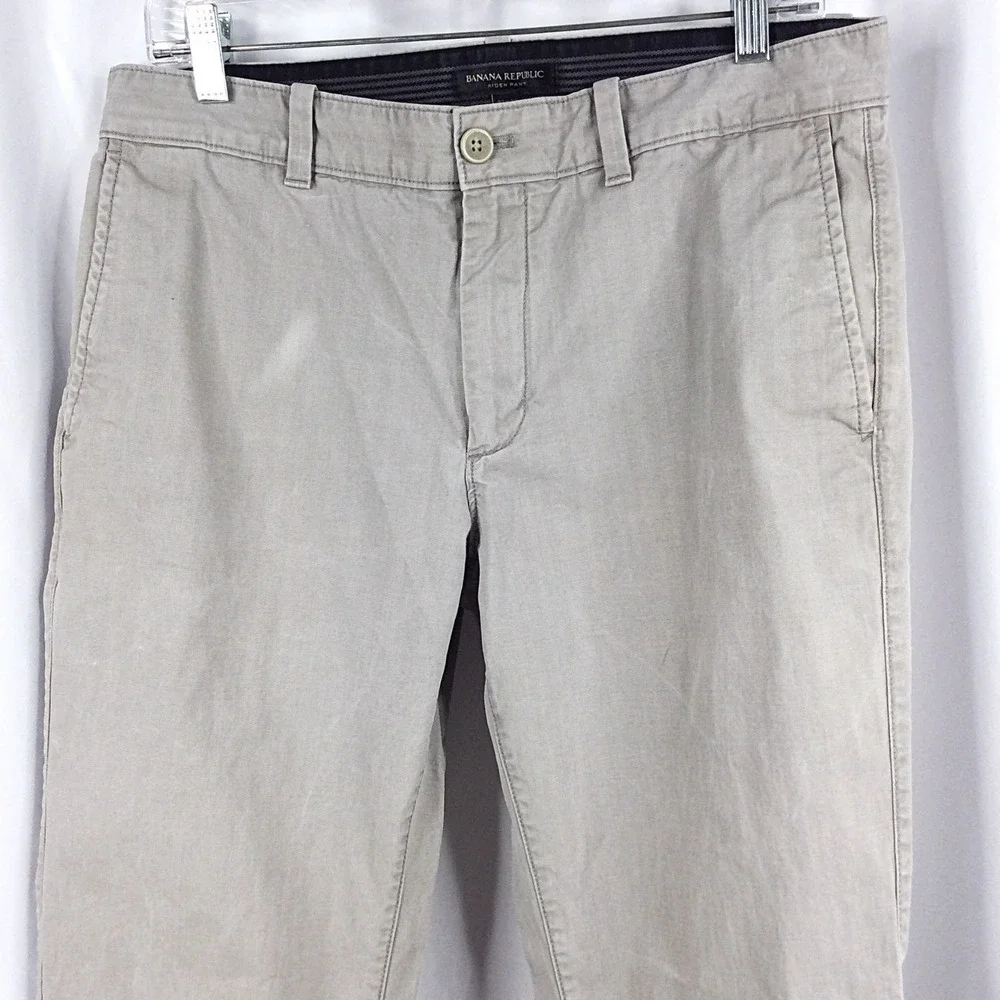 Banana Republic Aiden Pant Men's Size 32x32 Gray Flat Front Chino